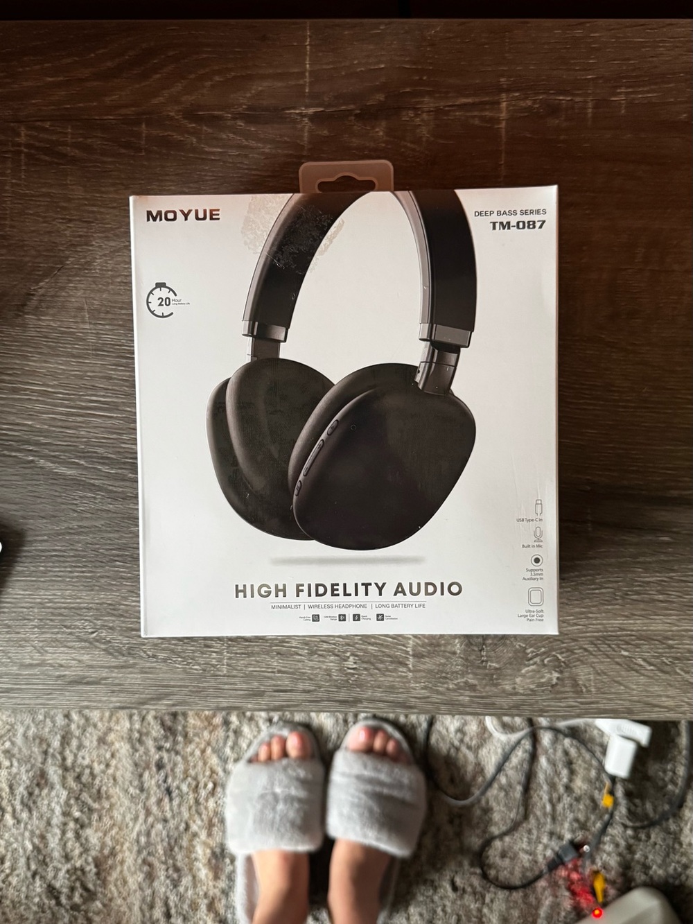 TM-087 High Fidelity Black Over-Ear Headphones
